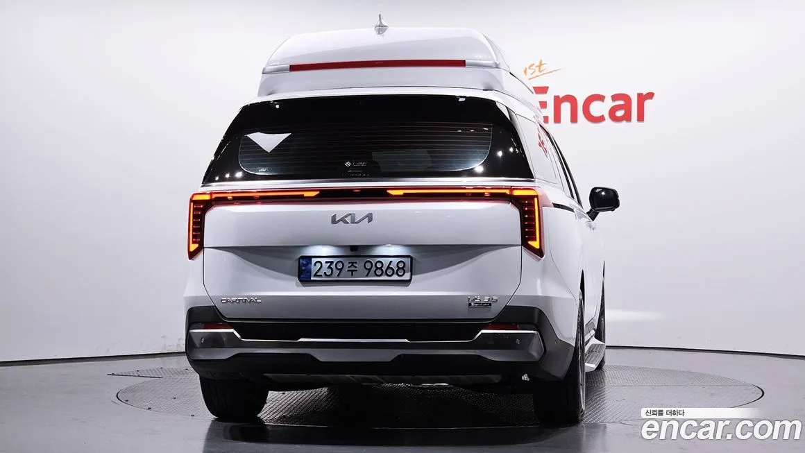 Kia Carnival — фото 4