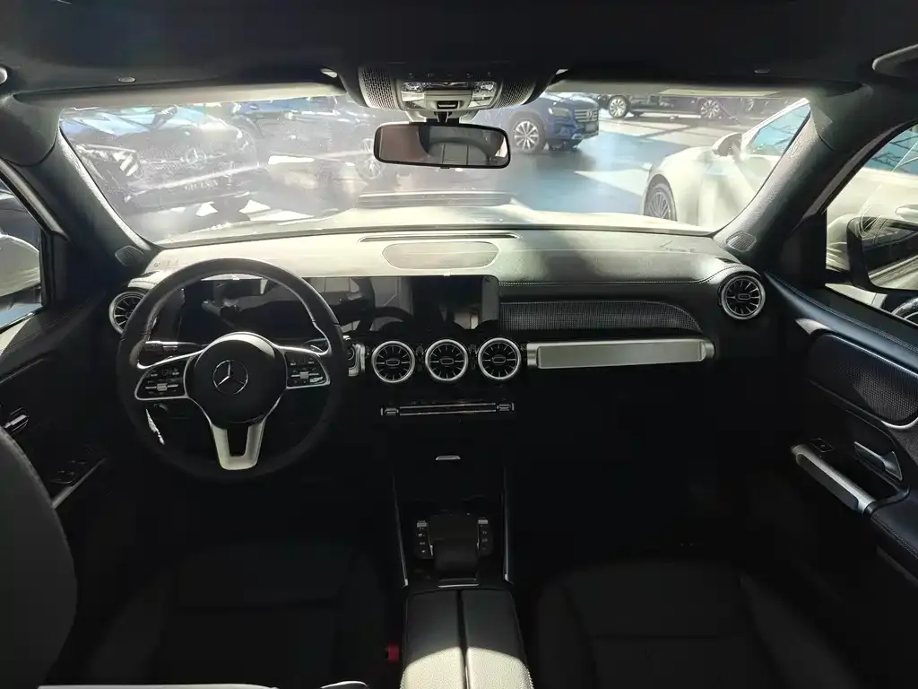 Mercedes-Benz GLB 2023 из CN, фото 10