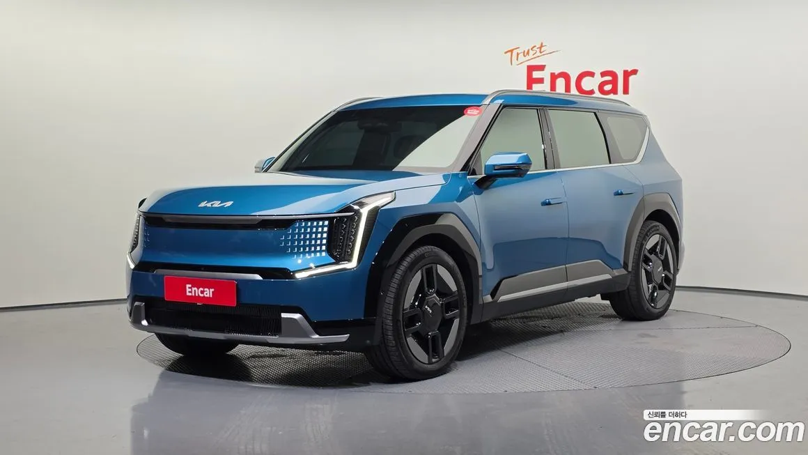 Kia EV9 2024 из KR, фото 1