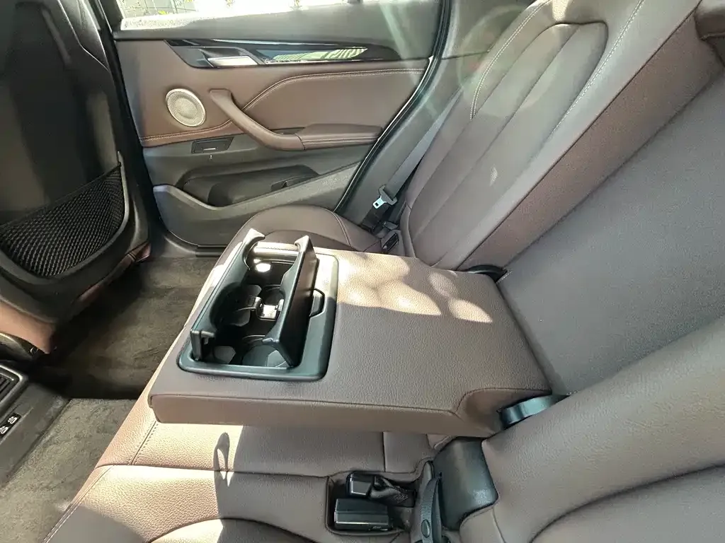 BMW X1 2022 из CN, фото 10