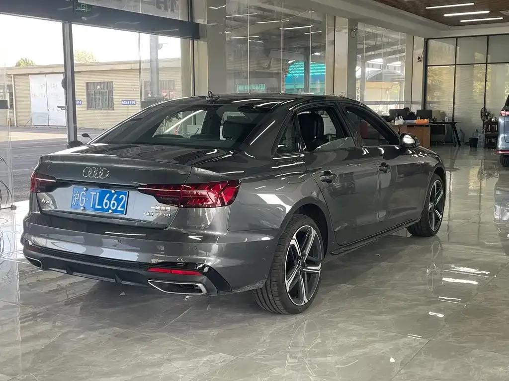 Audi A4L 2025 из CN, фото 4