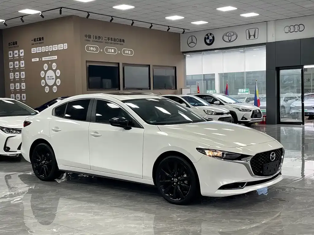 Mazda 3 Axela 2022 из CN, фото 3