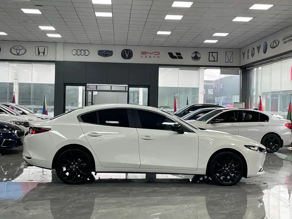 Mazda 3 Axela 2022 из CN, фото 5
