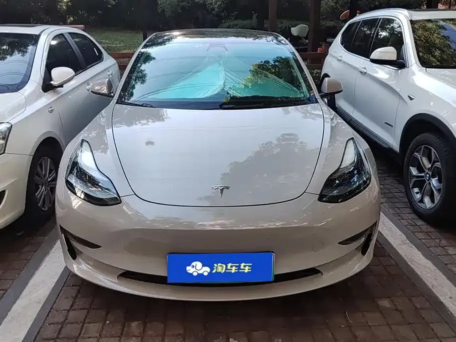 Tesla Model 3 — фото 2