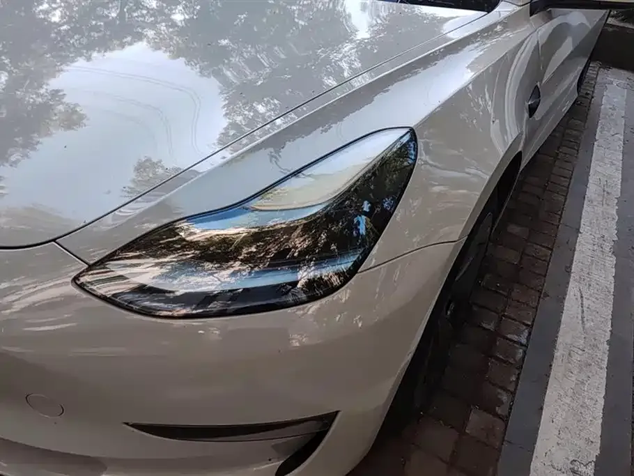 Tesla Model 3 — фото 5