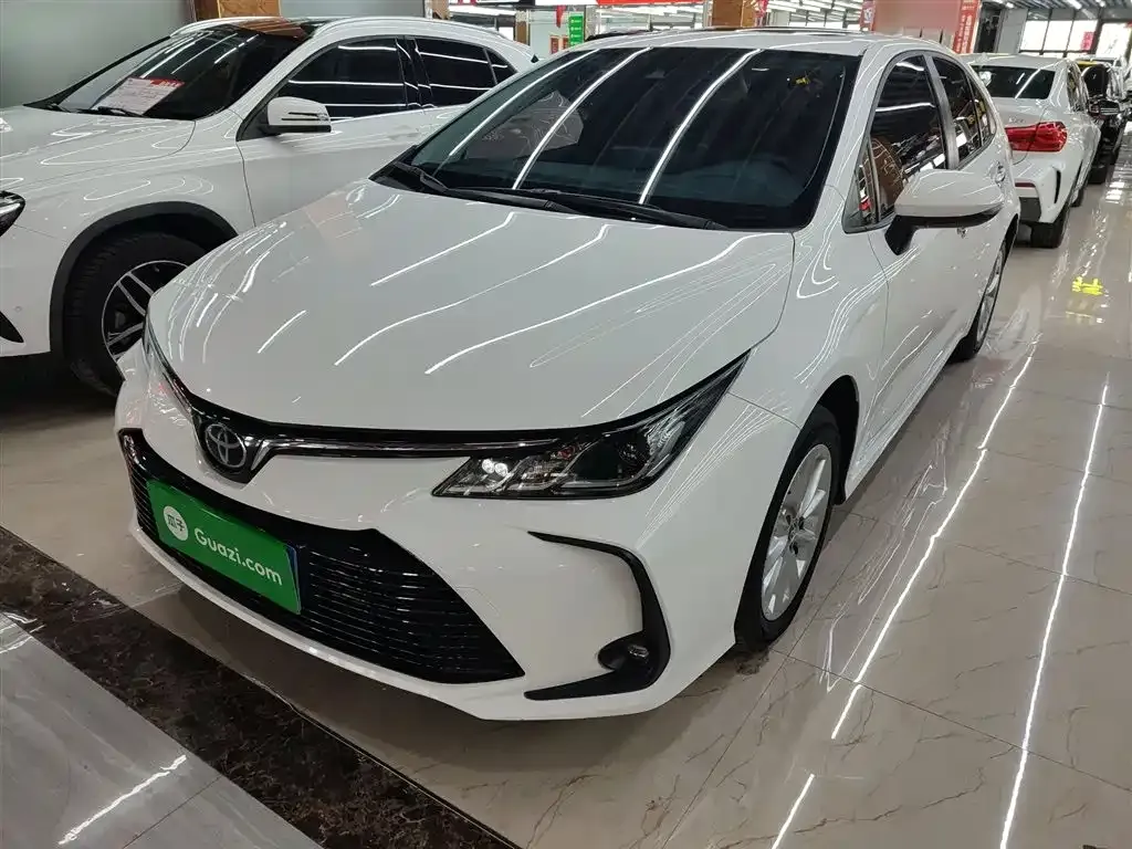 Toyota Corolla 2023 из CN, фото 1