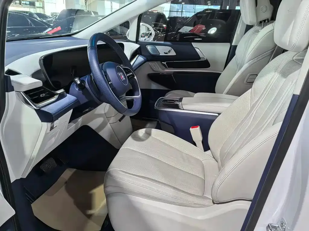 Buick Century 2023 из CN, фото 5