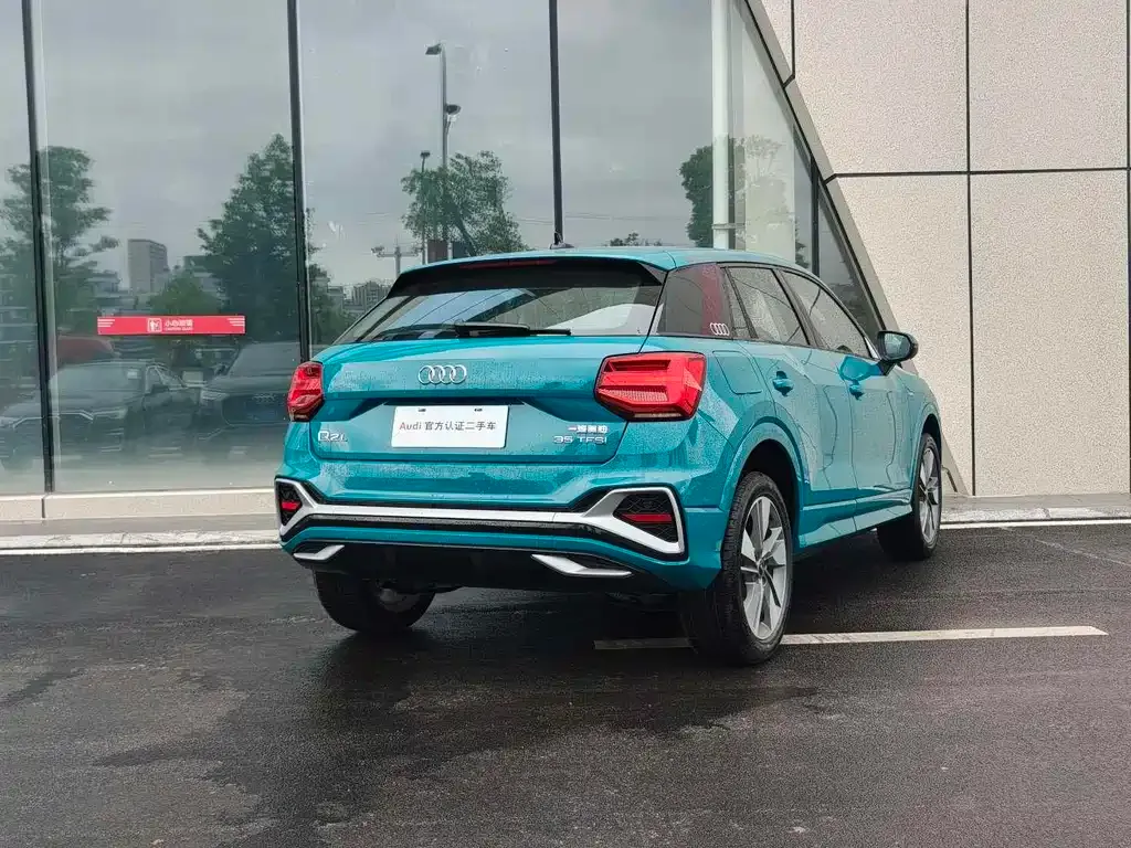 Audi Q2L 2025 из CN, фото 6