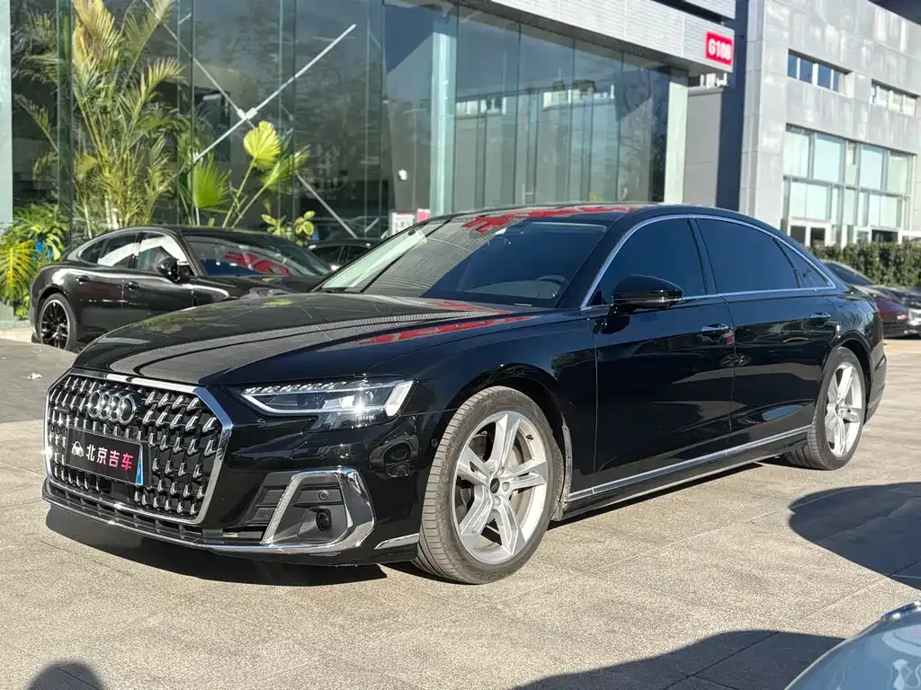Audi A8 2023 из CN, фото 1