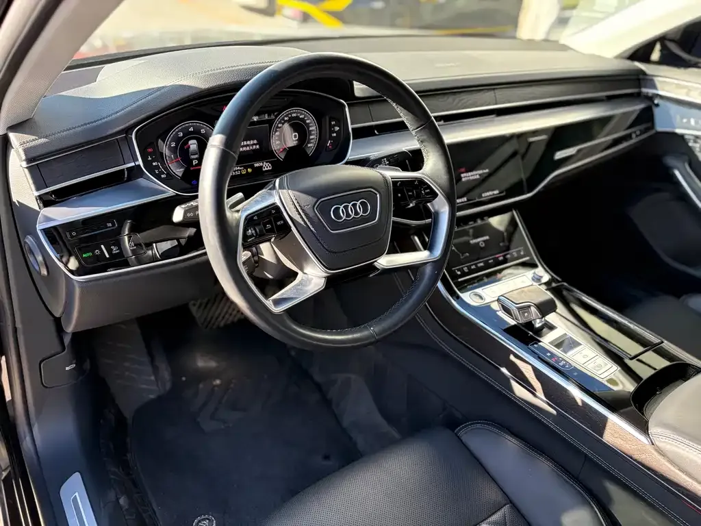 Audi A8 2023 из CN, фото 6