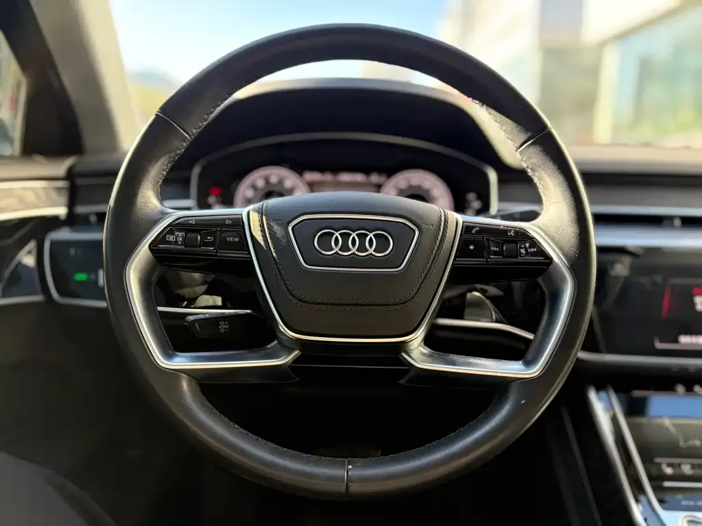 Audi A8 2023 из CN, фото 7