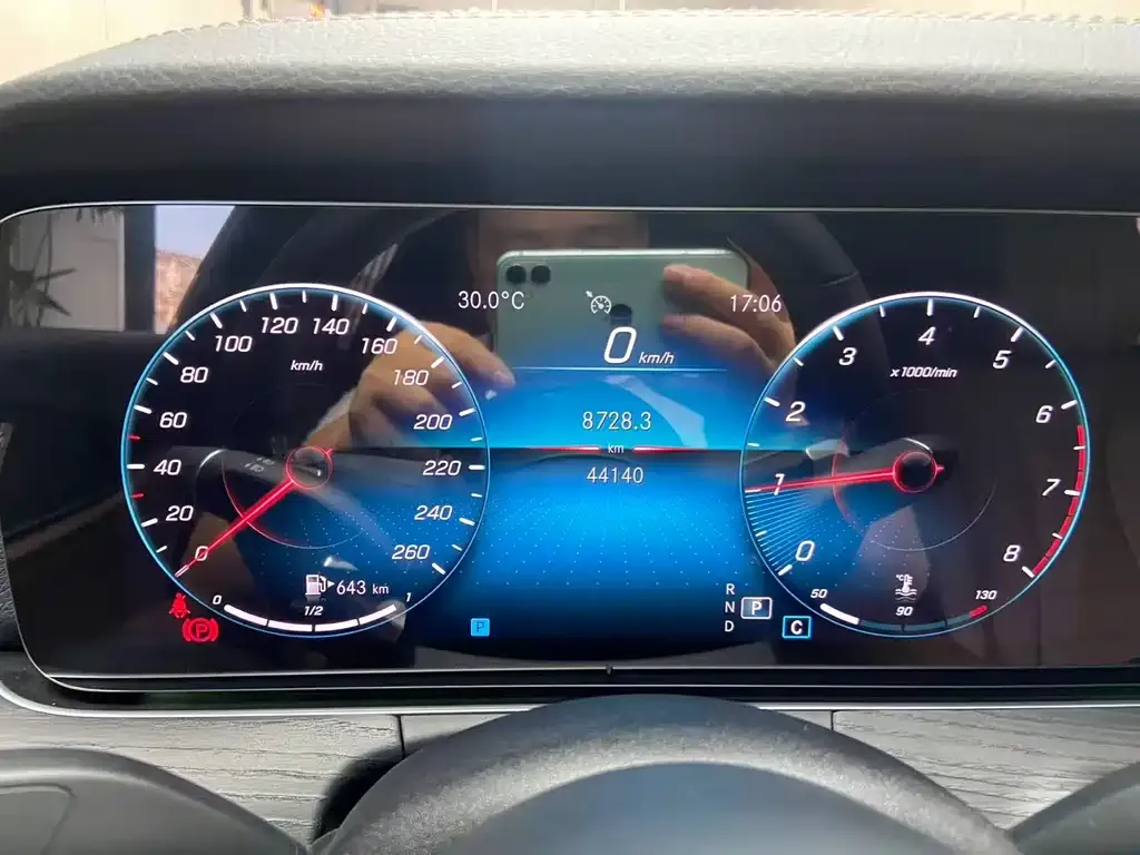 Mercedes-Benz E-Class 2021 из CN, фото 8