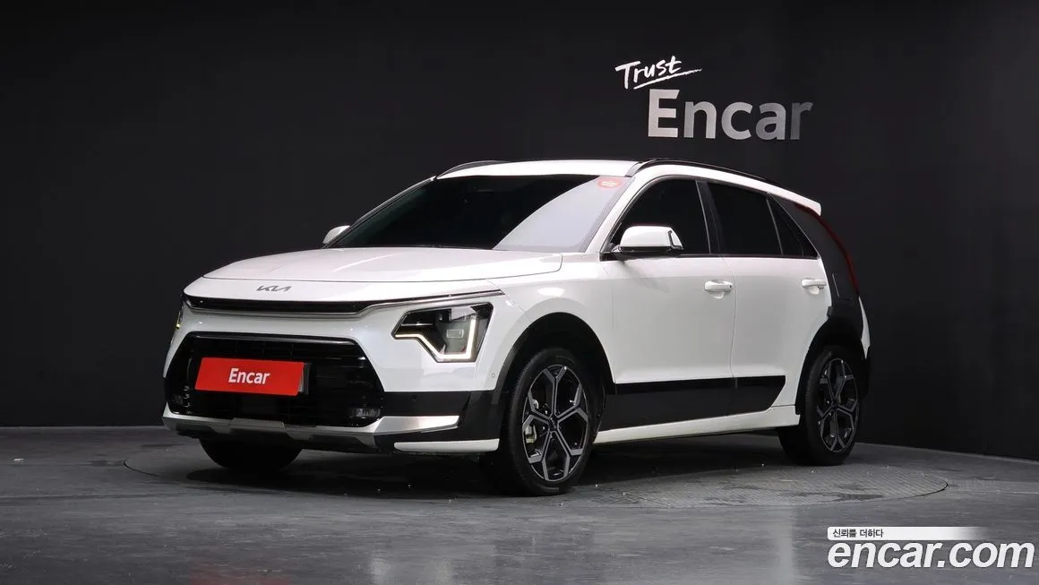 Kia Niro — фото 1