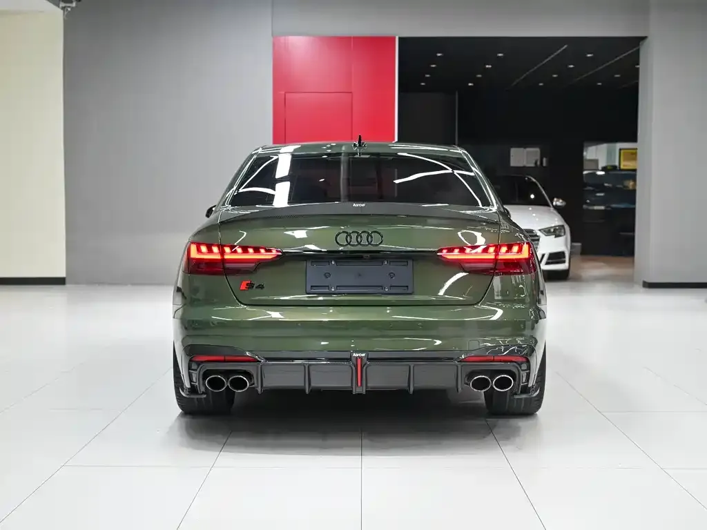 Audi S4 2023 из CN, фото 4