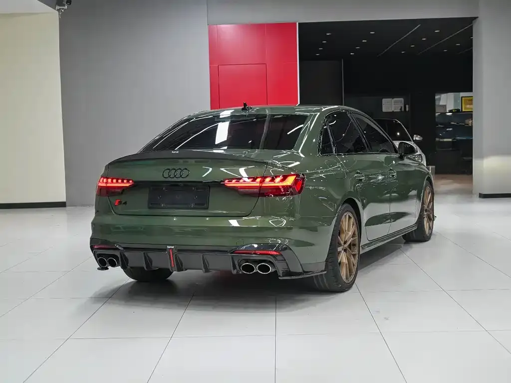 Audi S4 2023 из CN, фото 5
