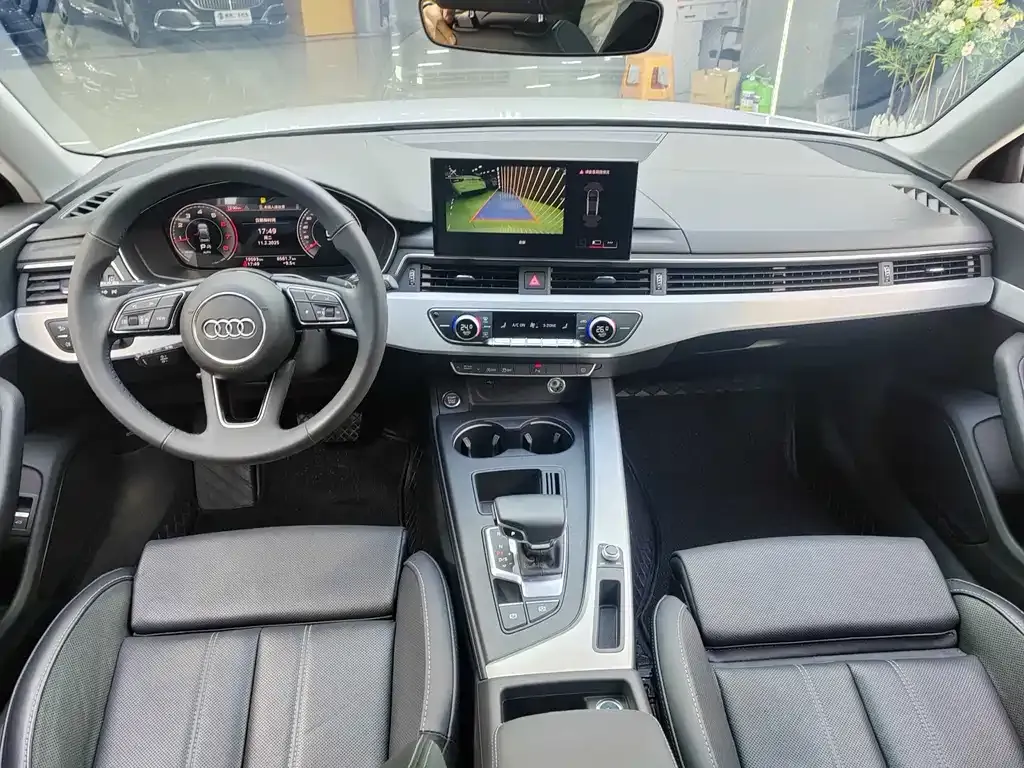 Audi A4L 2022 из CN, фото 10