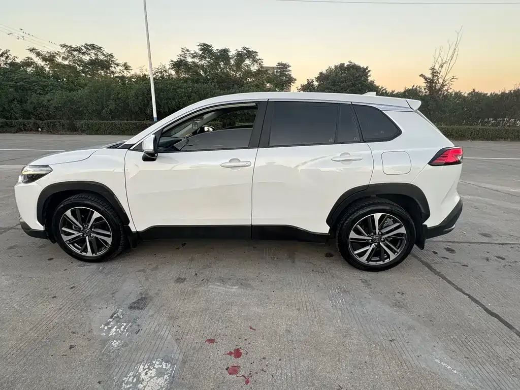 Toyota Frontlander 2022 из CN, фото 4