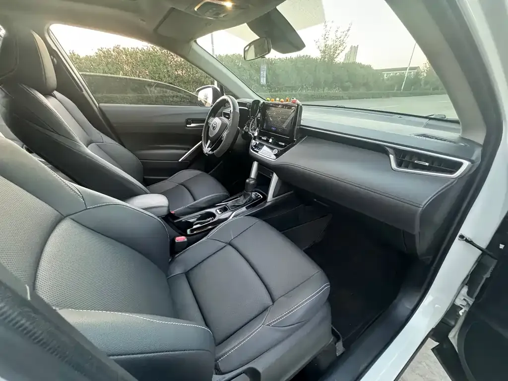 Toyota Frontlander 2022 из CN, фото 8