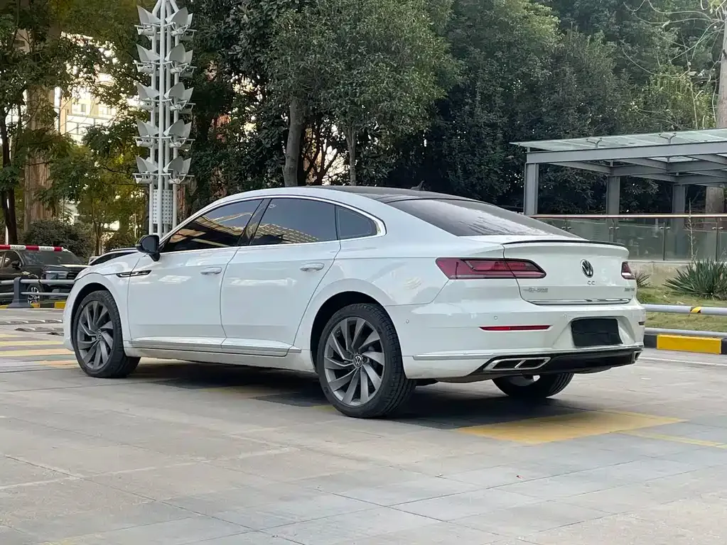 Volkswagen CC — фото 6