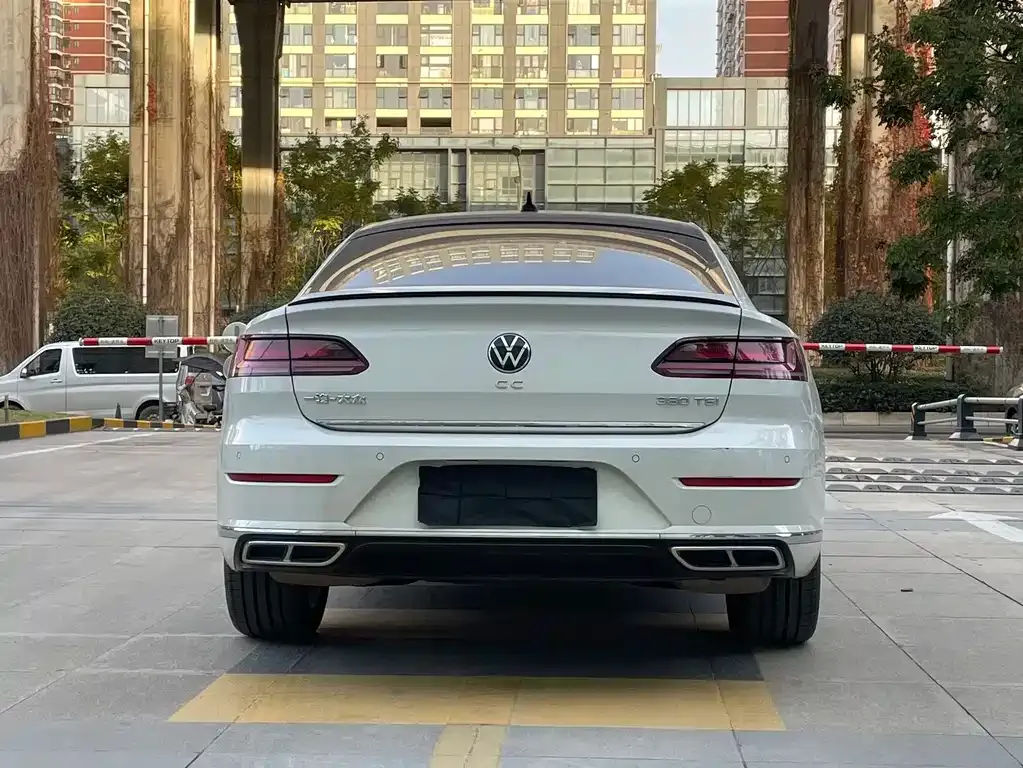 Volkswagen CC — фото 7