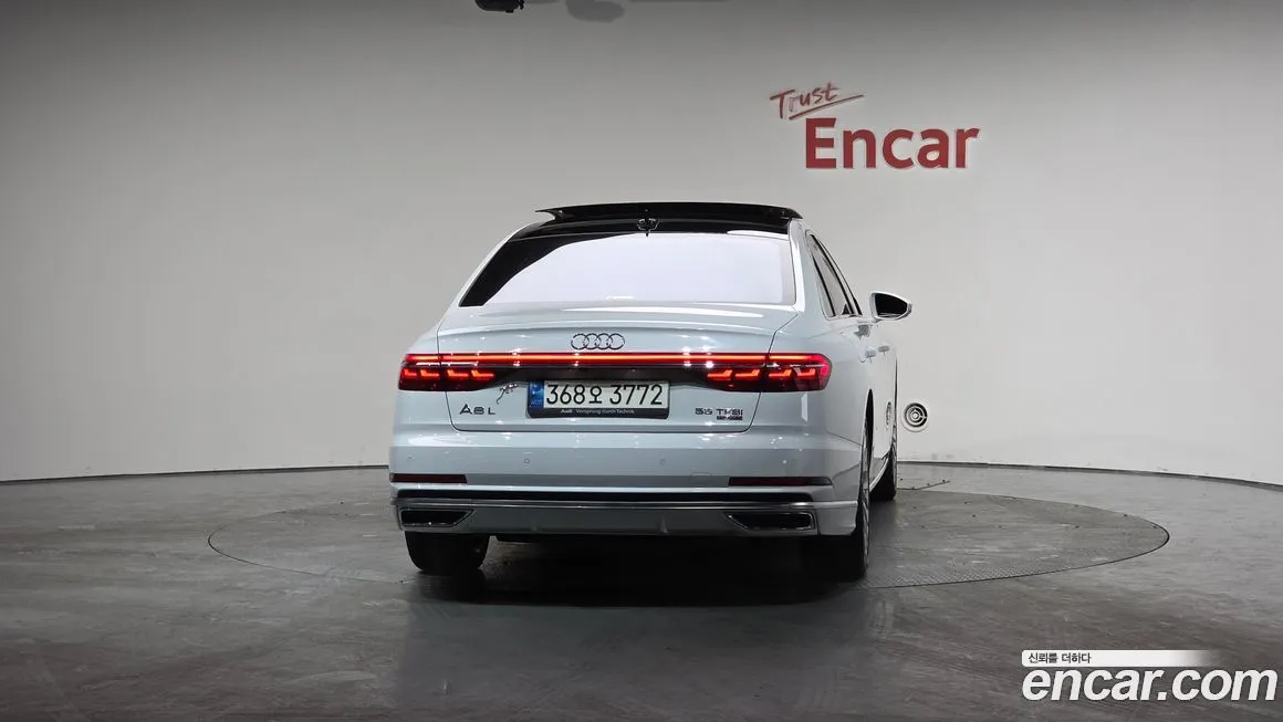Audi A8 — фото 4