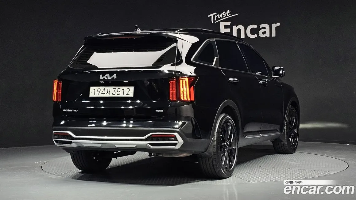 Kia Sorento 2023 из KR, фото 2