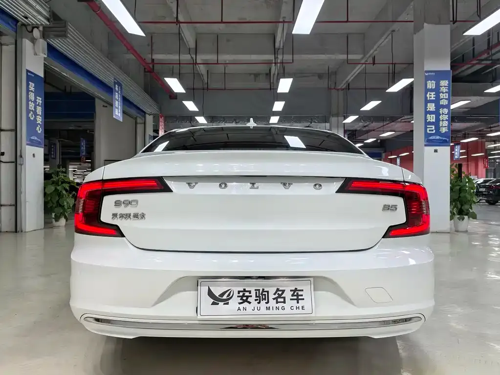 Volvo S90 2022 из CN, фото 5