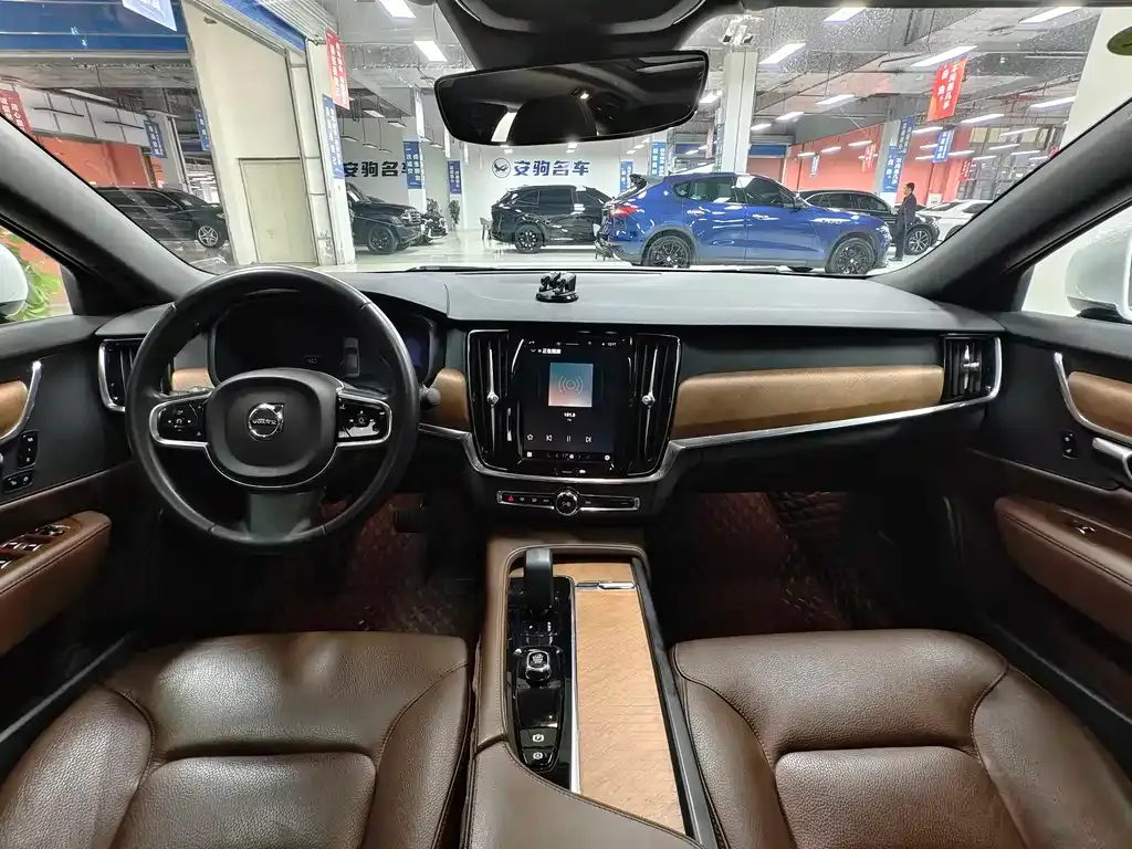 Volvo S90 2022 из CN, фото 9