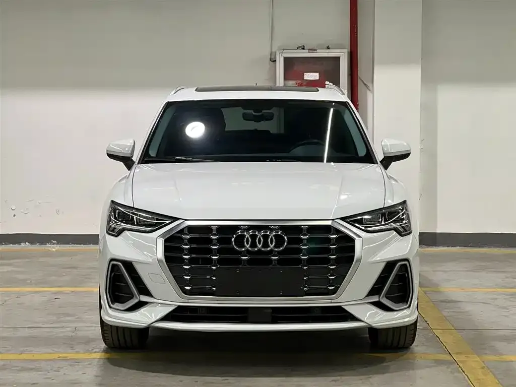 Audi Q3 2022 из CN, фото 2