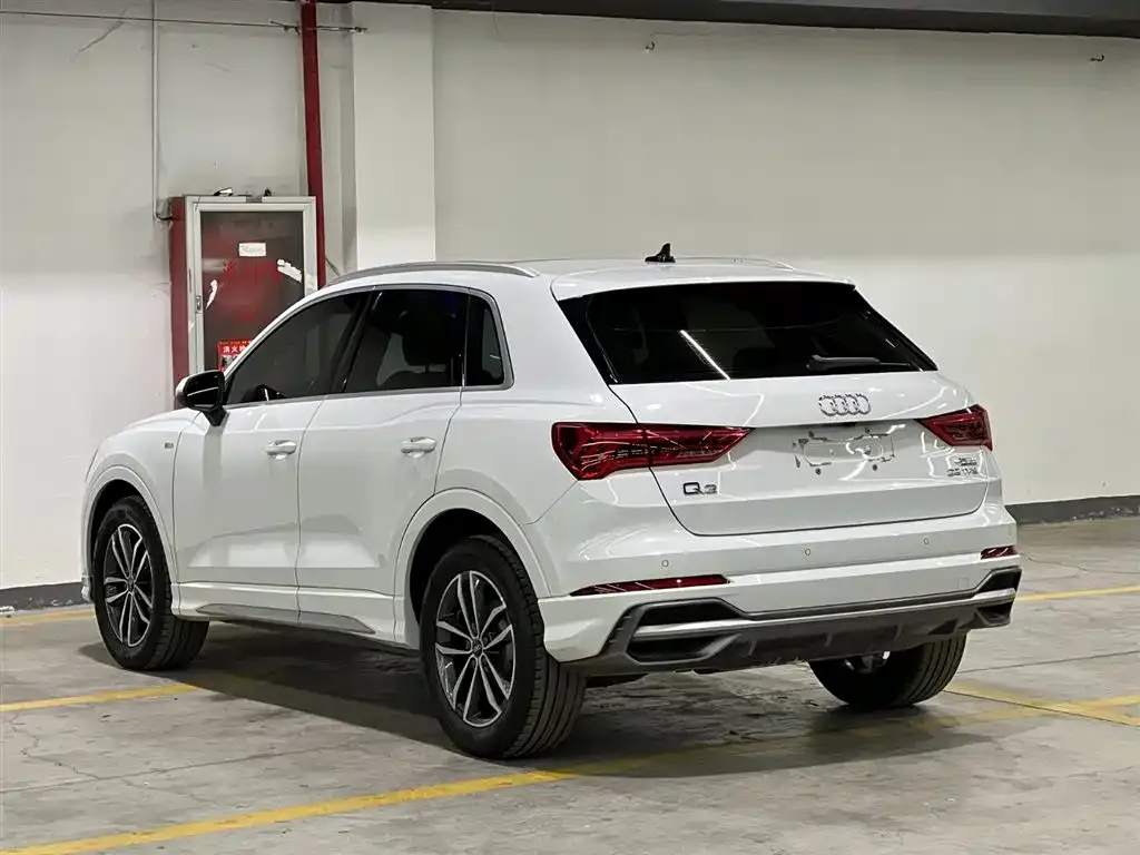 Audi Q3 2022 из CN, фото 4