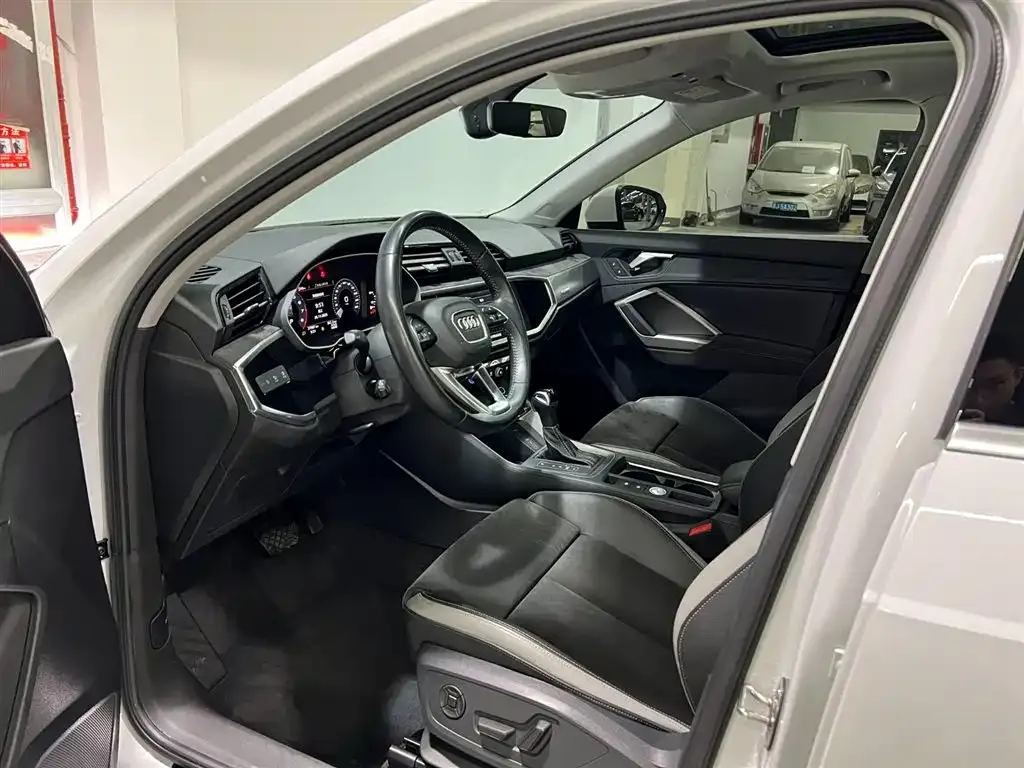 Audi Q3 2022 из CN, фото 9