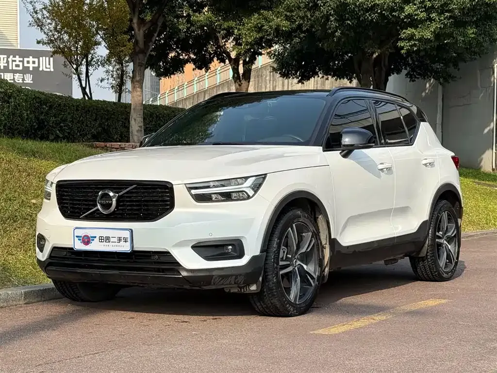 Volvo XC40 2021 из CN, фото 1