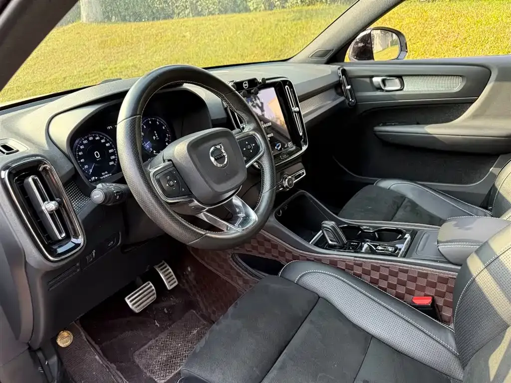 Volvo XC40 2021 из CN, фото 7
