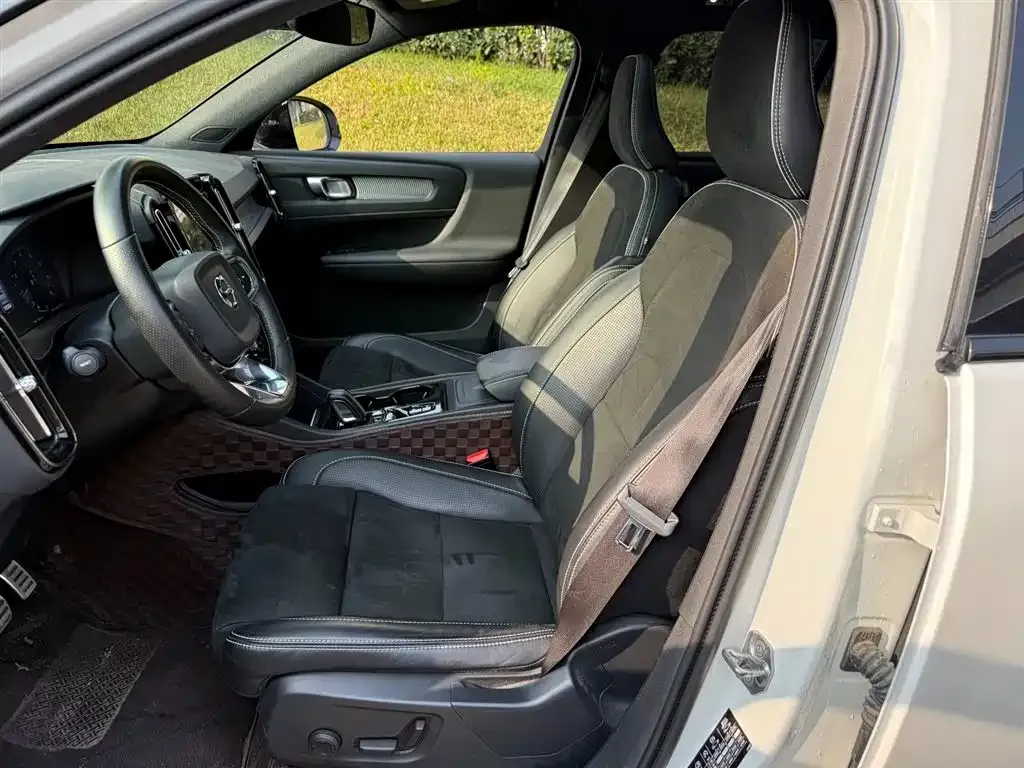 Volvo XC40 2021 из CN, фото 8