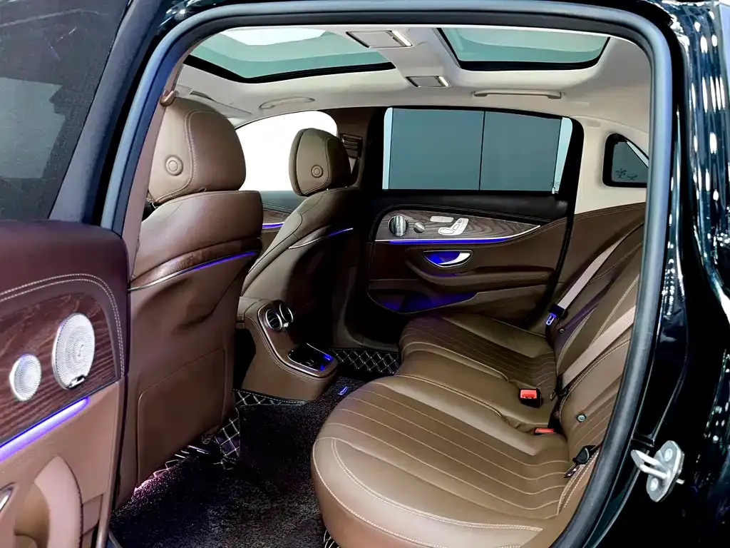 Mercedes-Benz E-Class 2023 из CN, фото 10