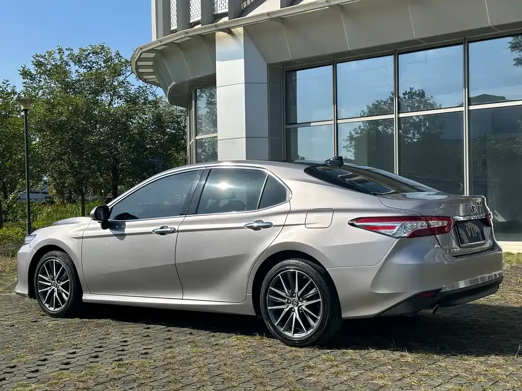 Toyota Camry 2022 из CN, фото 4