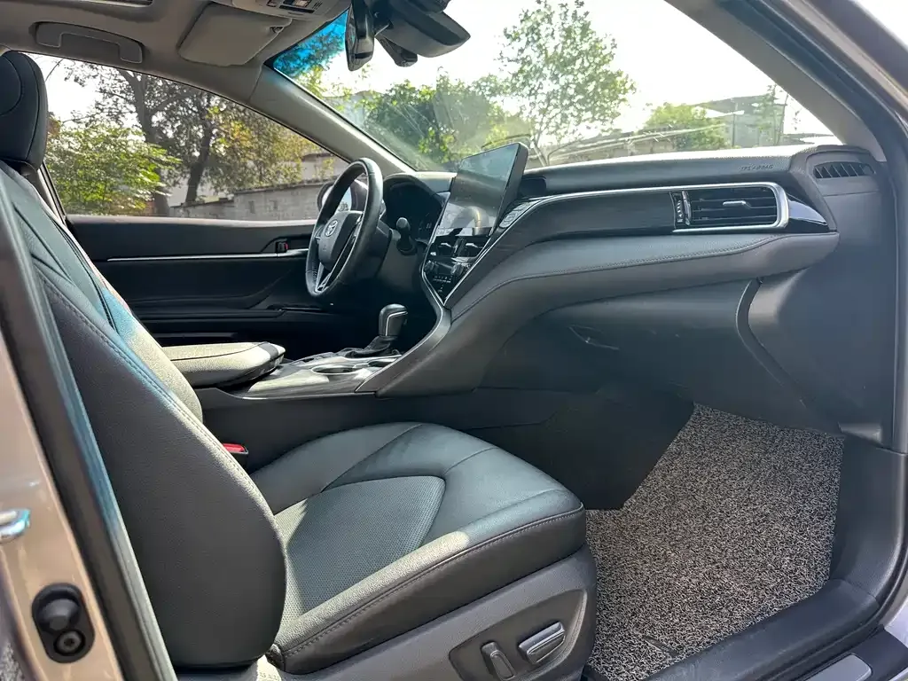 Toyota Camry 2022 из CN, фото 7