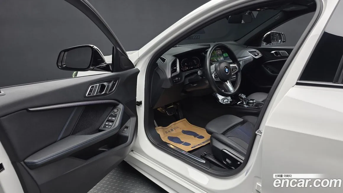 BMW 1-Series 2023 из KR, фото 10