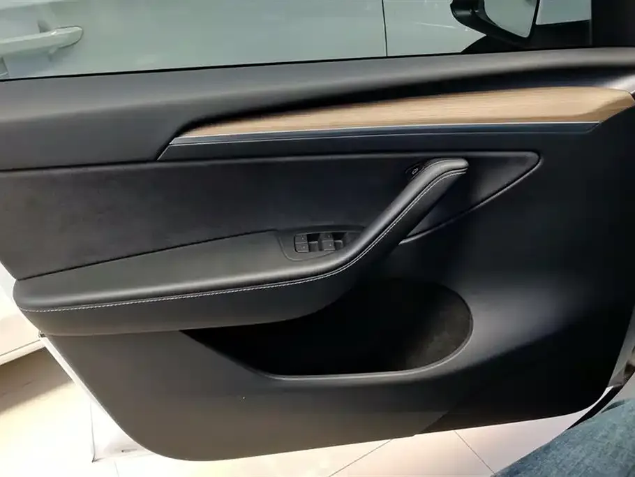 Tesla Model Y 2021 из CN, фото 7