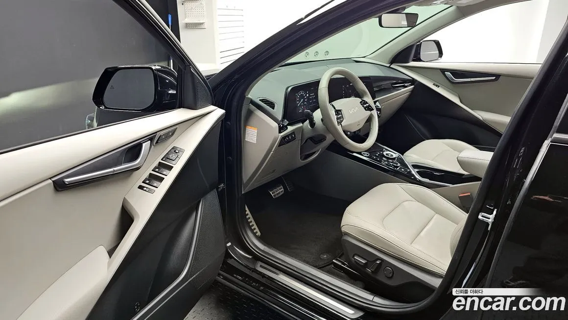 Kia Niro — фото 10