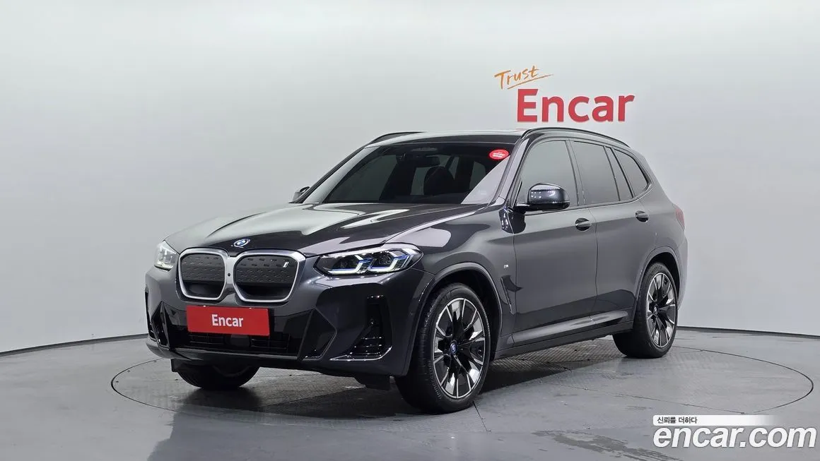 BMW iX3