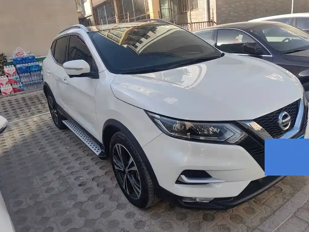 Nissan Qashqai — фото 4