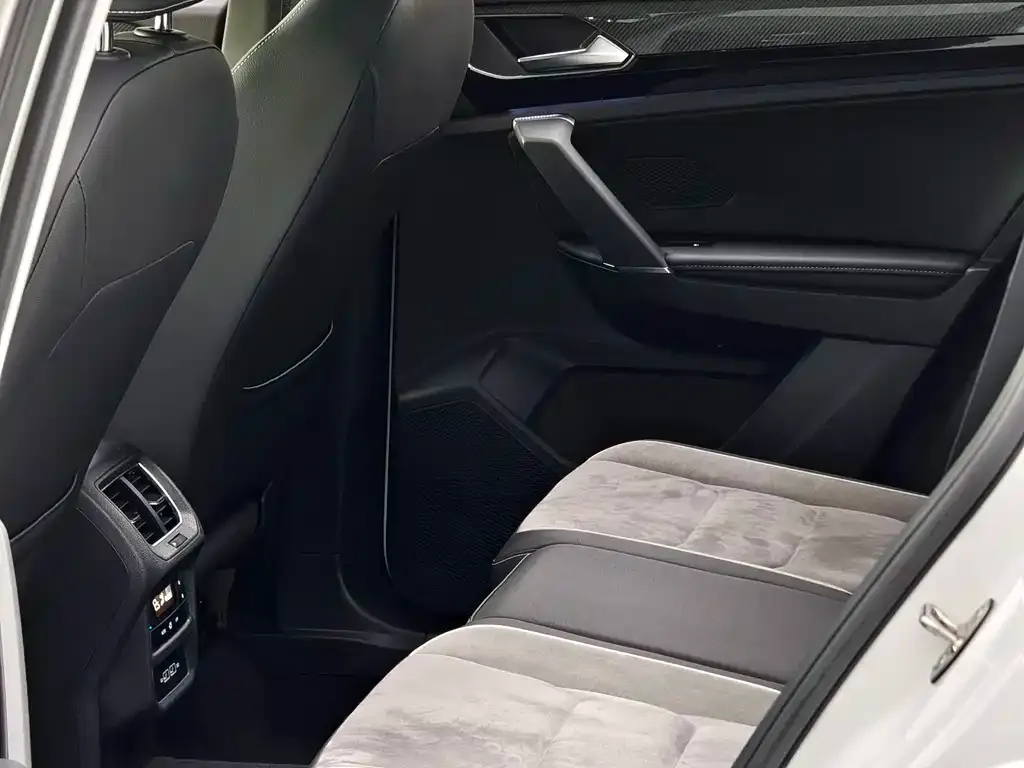 Volkswagen Tayron 2021 из CN, фото 6