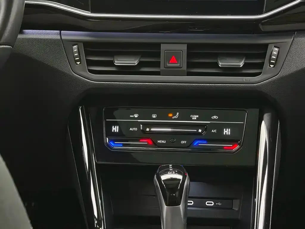 Volkswagen Tayron 2021 из CN, фото 9