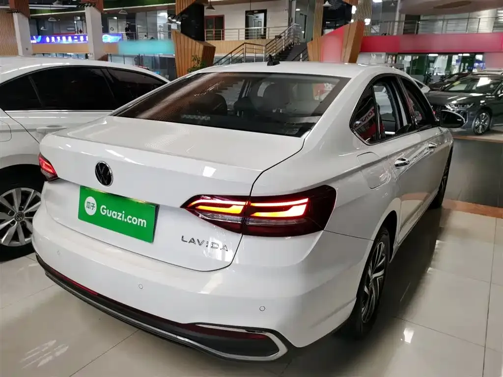 Volkswagen Lavida 2023 из CN, фото 7