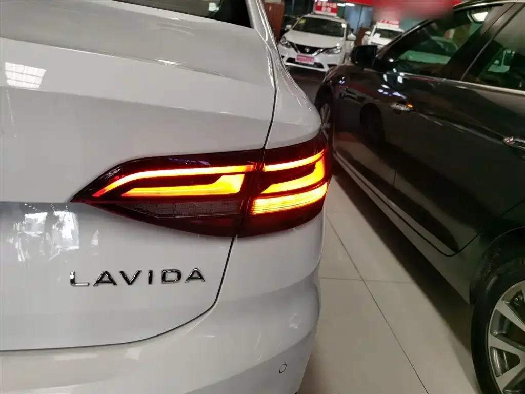 Volkswagen Lavida 2023 из CN, фото 8