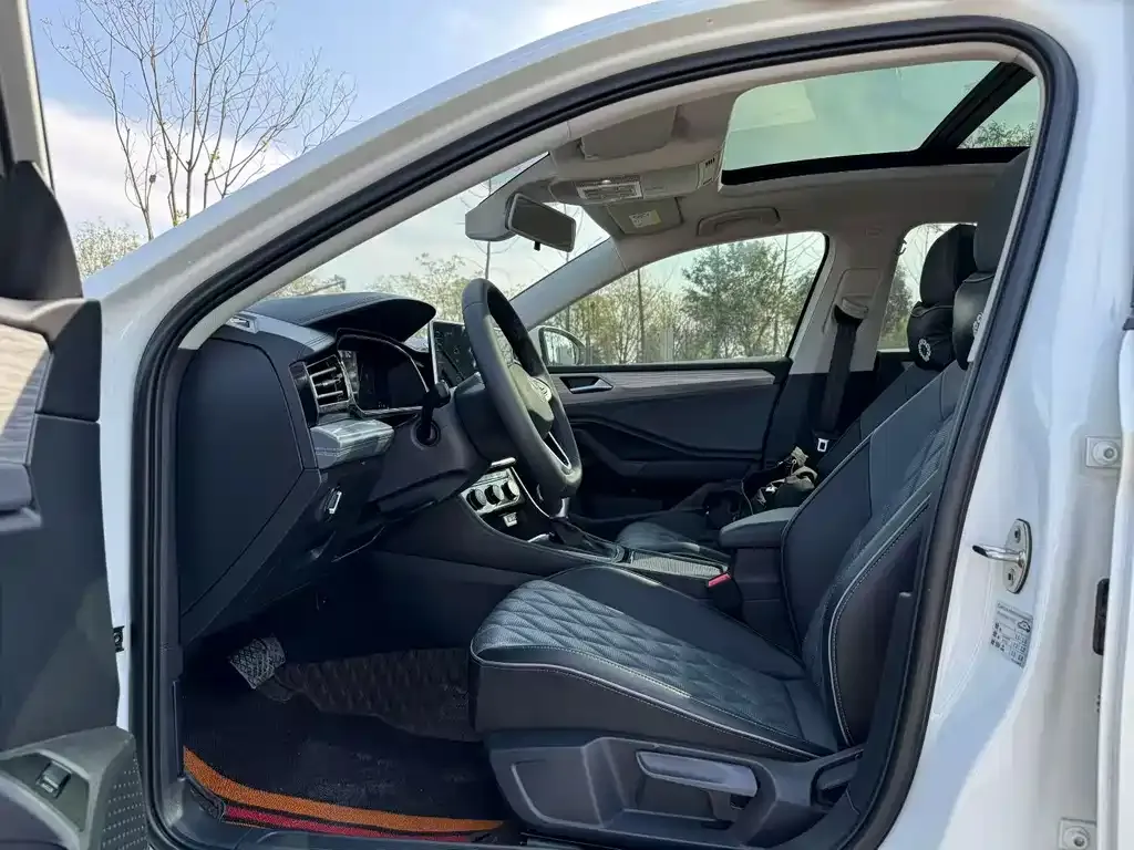 Volkswagen Sagitar 2024 из CN, фото 4