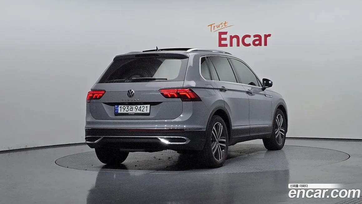 Volkswagen Tiguan — фото 2