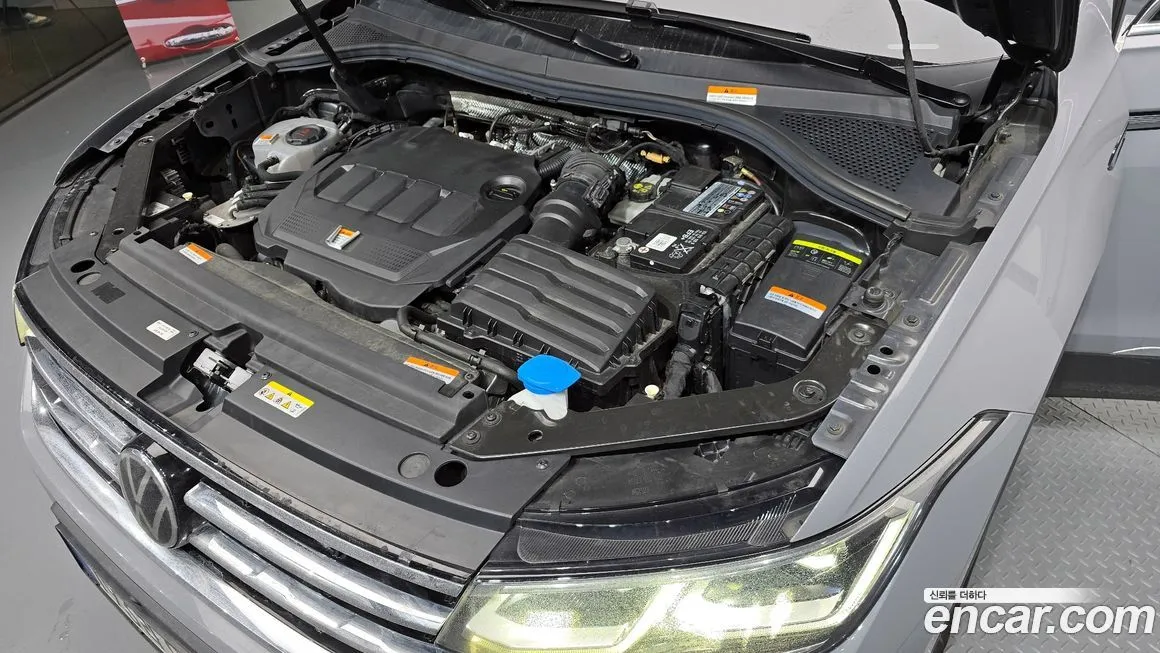 Volkswagen Tiguan — фото 6
