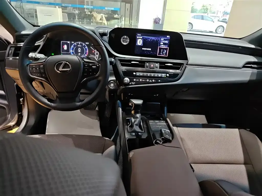 Lexus ES 2021 из CN, фото 10